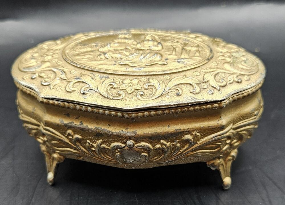 Vintage Japan Casket Style Velvet Lined Trinket Box - Footed Courting Couple